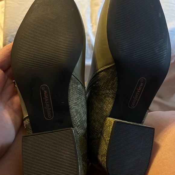 EUC Comfortview knee high boots. Size 8 1/2 W women’s. - Picture 4 of 10